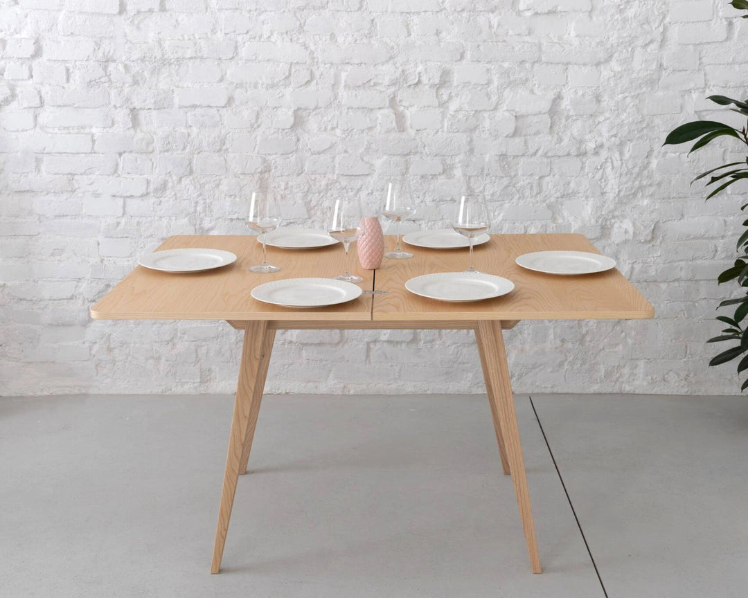 ENVELOPE udtræksbord – fleksibelt spisebord  90x65cm, massivt asketræ og MDF med naturlig askefiner