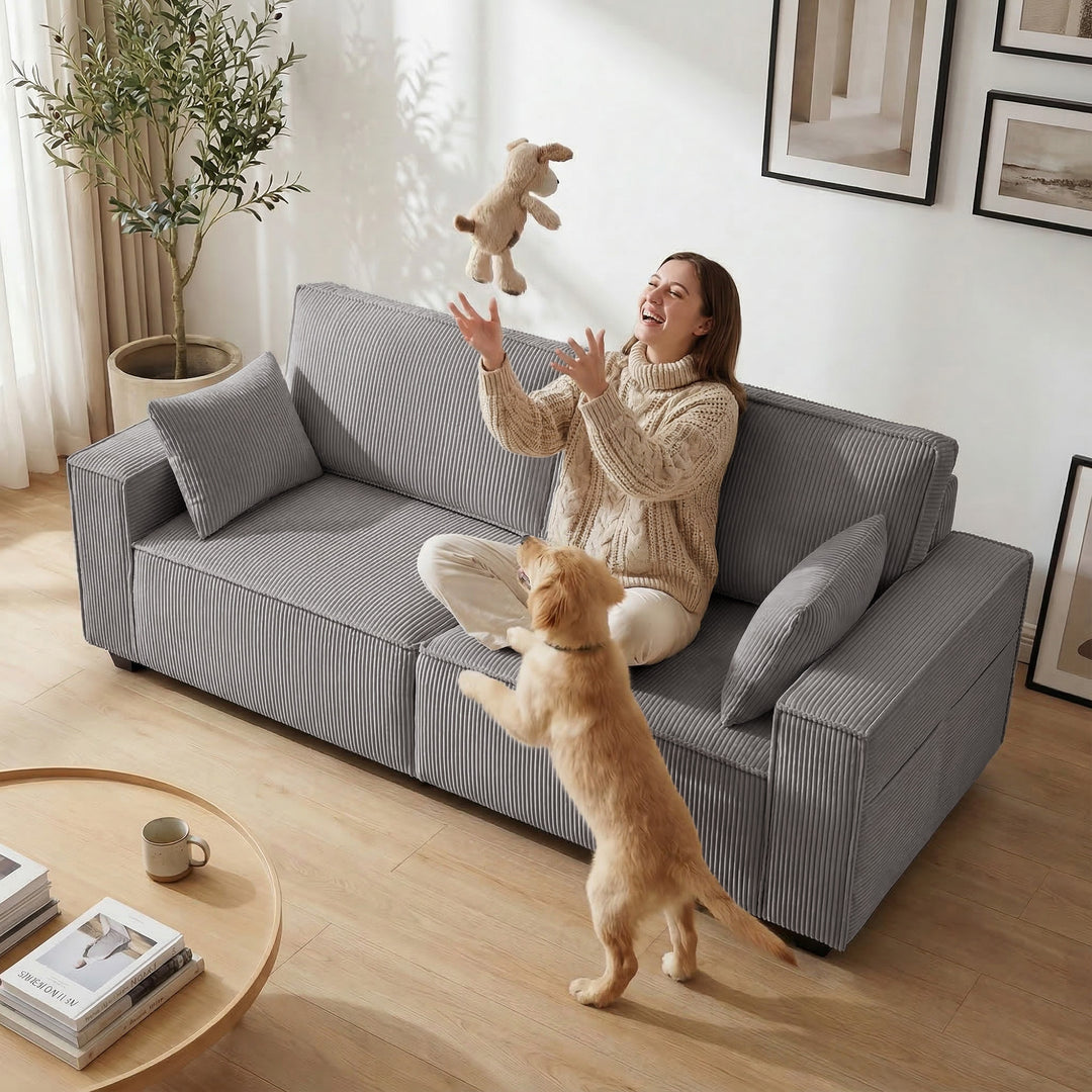 218 cm 3-personers sofa, moderne fløjlssofa med pocketfjederbetræk, brede armlæn og 2 hynder, lysegrå