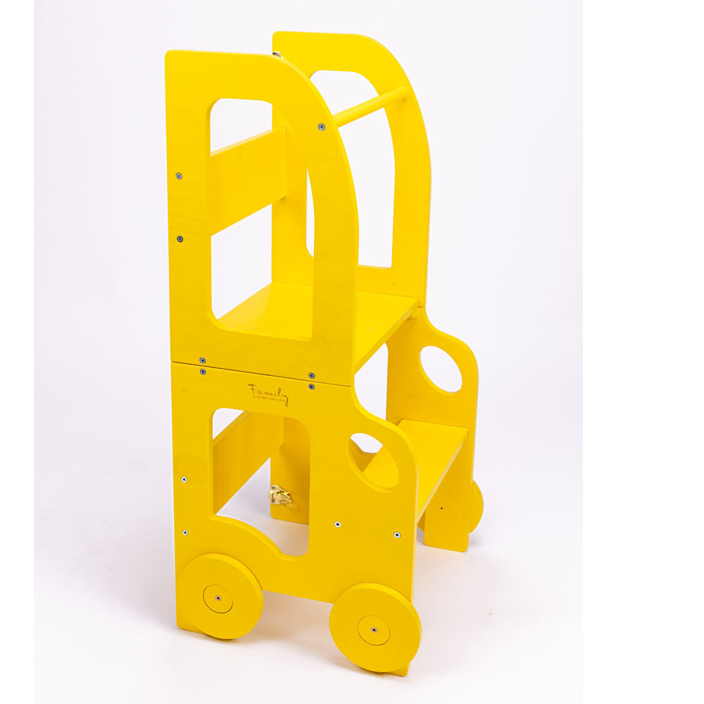 Køkkentrappe / montessori-læringstårn: bord, stol og trappe i ét til barn, gul