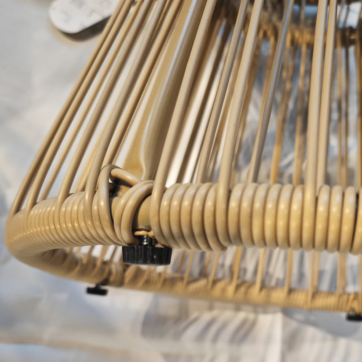 Udendørs sidebord, havebord, rattan sidebord, glasplade, PE-rattan, 40 cm x 40 cm x 42 cm, beige