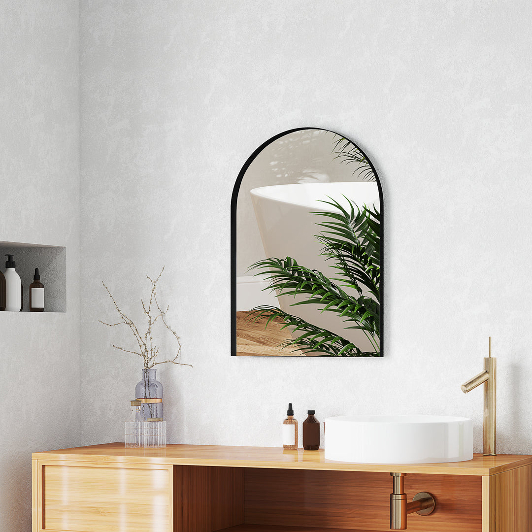 Buet badeværelsesspejl, 50 x 70 cm, badeværelsesspejl med aluminiumsramme, dekorativt spejl, køkken, sort