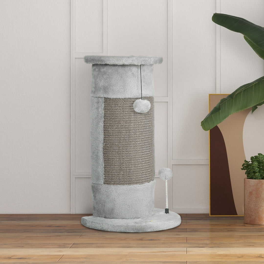 Kradsetræ med legetøj, inklusive 2 bolde. Blødt plys, 34 cm x 25,5 cm x 58 cm, grå.