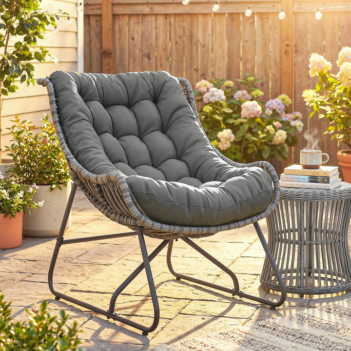 Rattan-lænestol med hynderemme, polstret udendørs lænestol af polyrattan, fletlænestol op til 120 kg