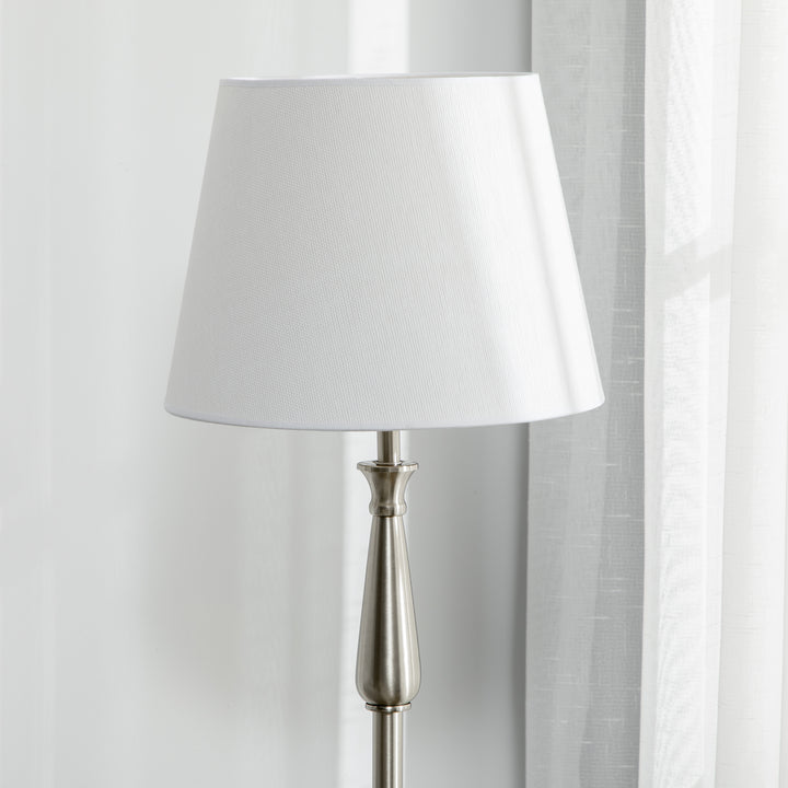 3-Delt lampesæt i vintage design, 2 bordlamper, 1 gulvlampe, 35,5 cm x 35,5 cm x 146 cm, sølv + hvid