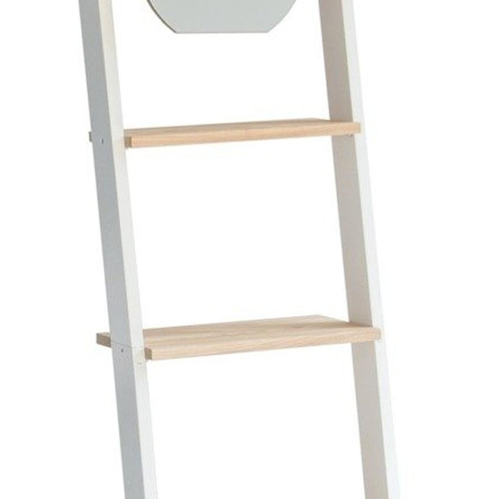 Detalje af asketræ, MDF og rundt spejl