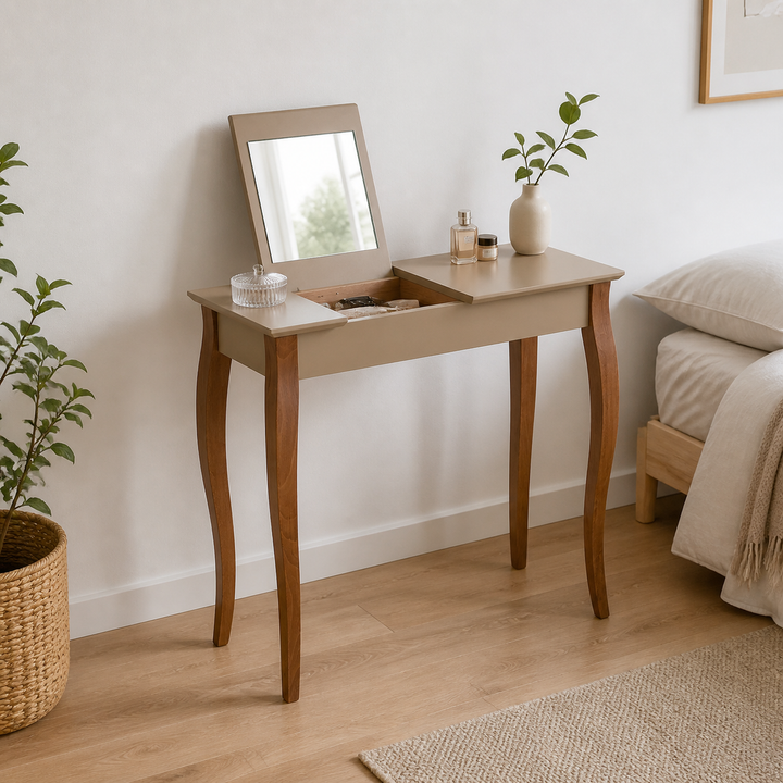 LILLO-sminkebord med brunbeige borddel og naturfarvede ben i alternativ dansk indretning