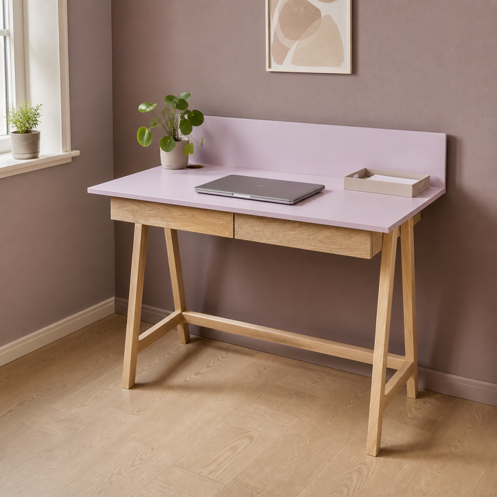 LUKA skrivebord i pink set fra en anden vinkel