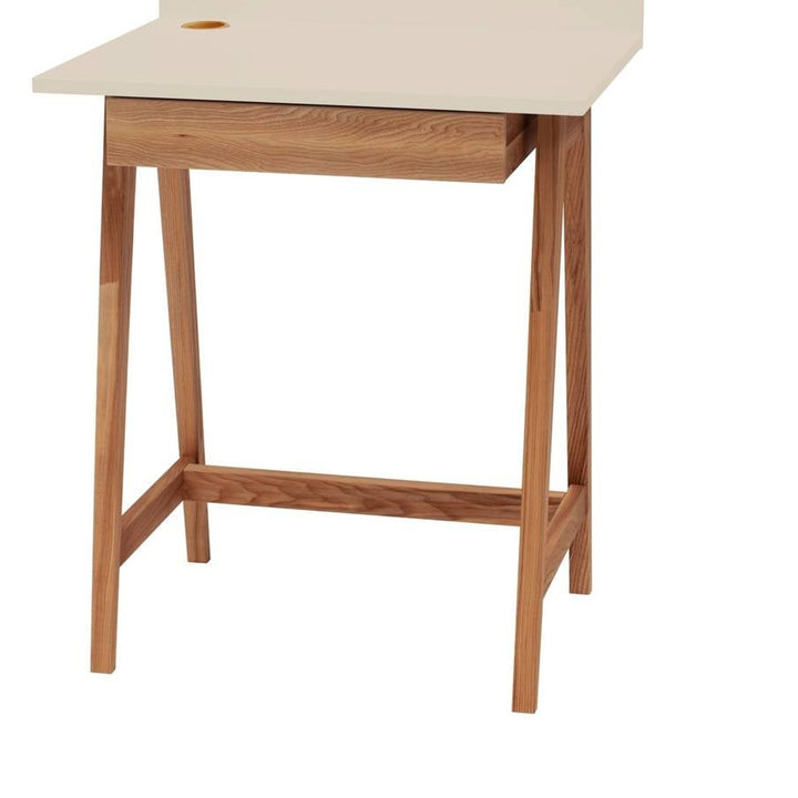 brunbeige LUKA-skrivebord med detalje af MDF og træ