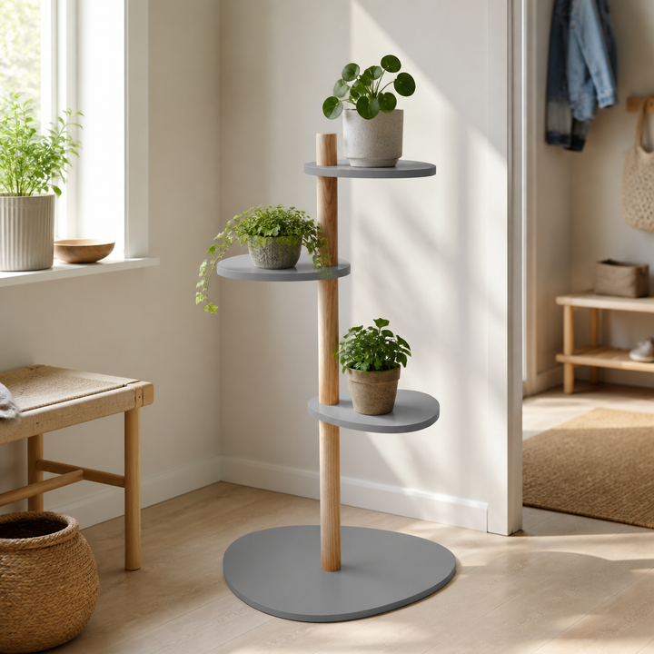 MAGLA 3-lags Asketræ Plantestand B55 x H91cm Betongrå – ren lys hjemscene