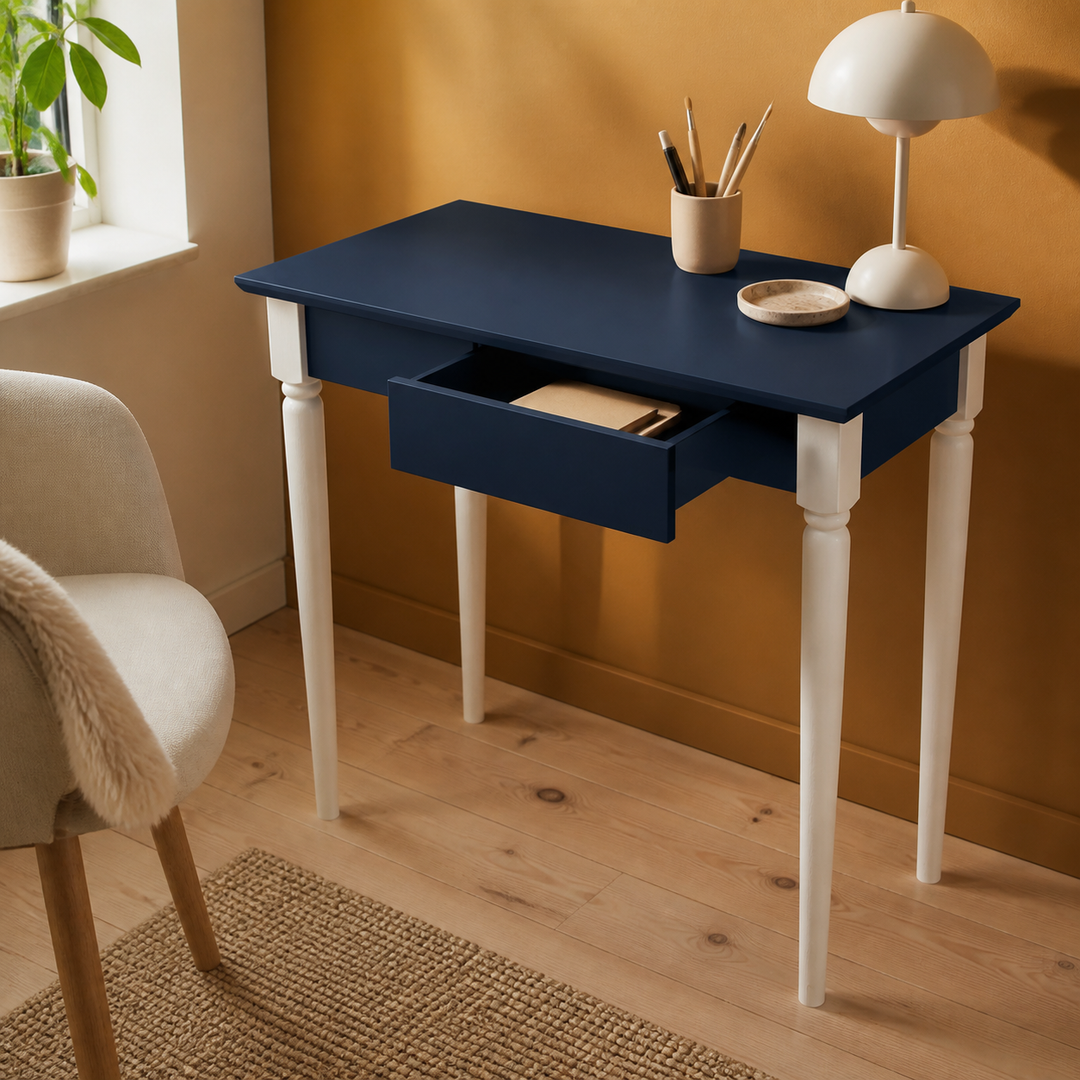 MAMO Skrivebord 65x40 cm Hvide Ben / Marineblå – hero