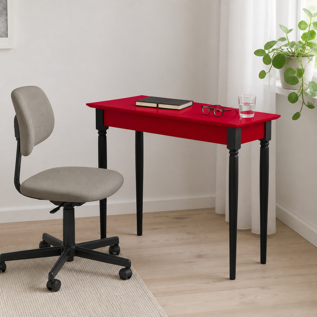 MAMO Skrivebord 65x40 cm Sorte Ben / Røde – varm moody dagslysscene