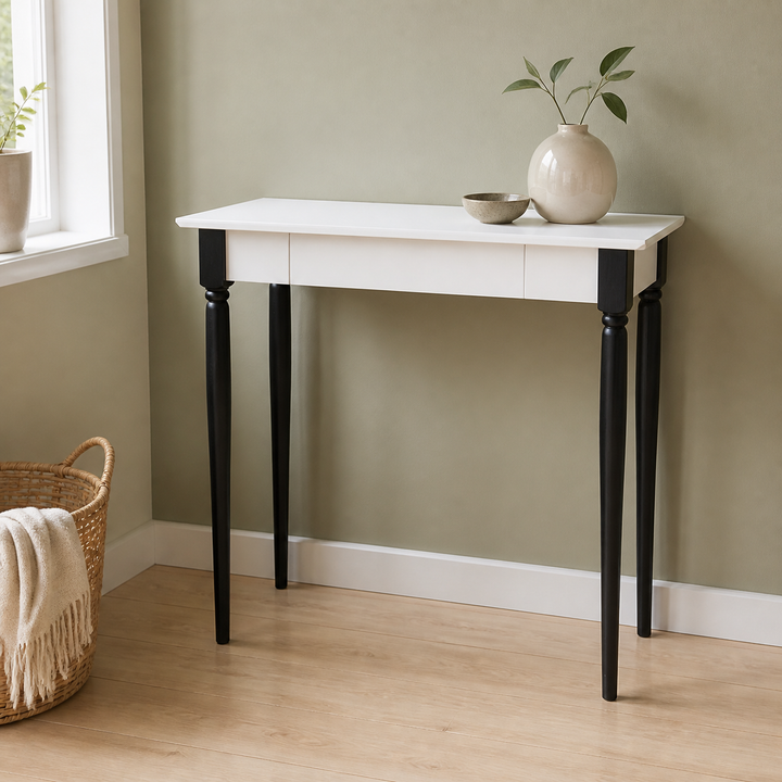 MAMO Skrivebord 65x40cm - Hvide / Sorte Ben – ren lys hjemscene