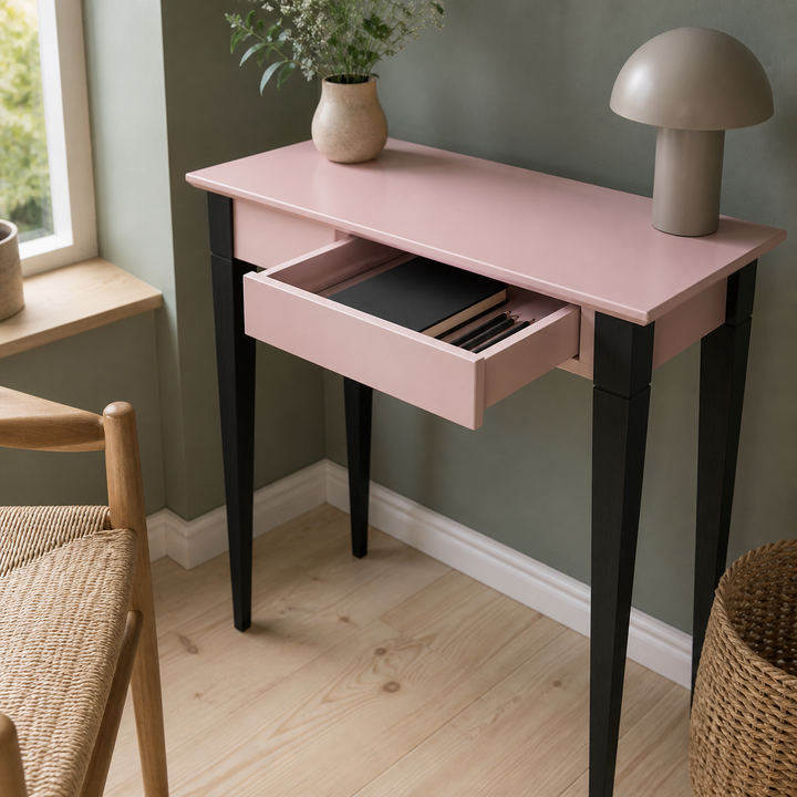 MIMO Skrivebord - 65x40cm Sorte Ben / Pink – funktion eller vigtig anvendelse