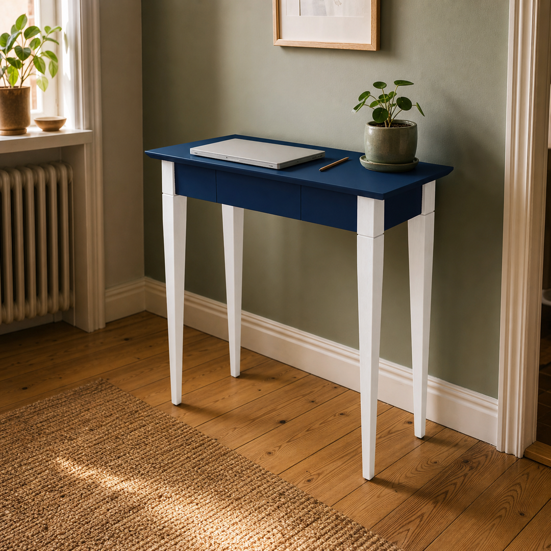 MIMO Skrivebord 65x40cm Hvide Ben / Marineblå – anden livsstilsscene