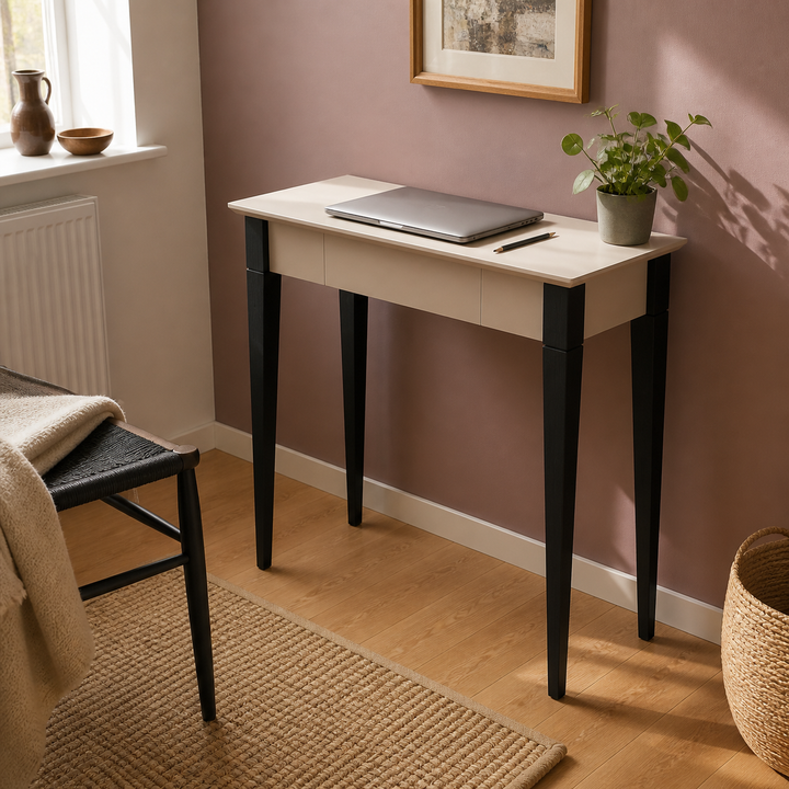 MIMO Skrivebord 65x40cm Sorte Ben Brun Beige – anden livsstilsscene