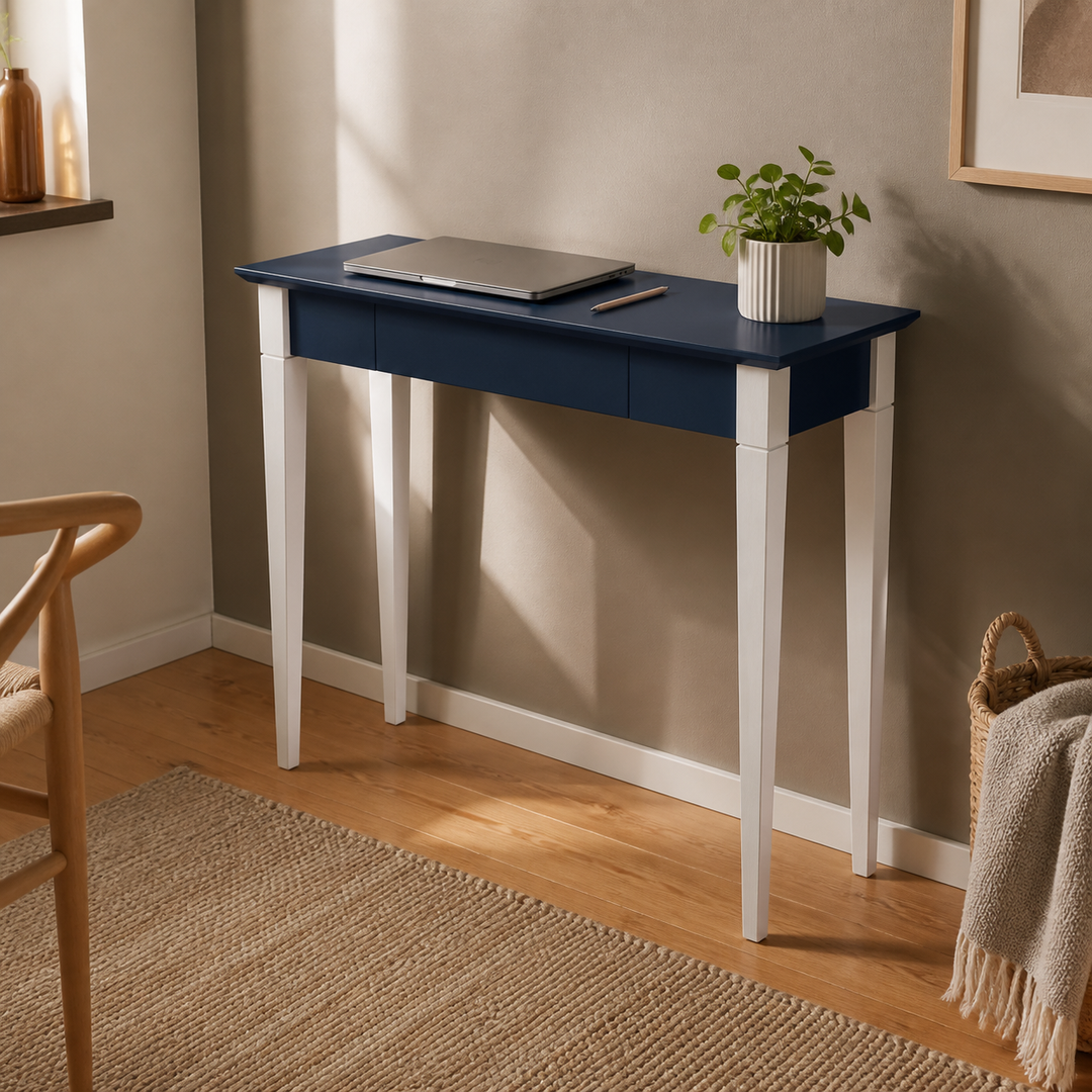 MIMO Skrivebord 85x40cm Hvide Ben / Marineblå Bordplade – anden livsstilsscene