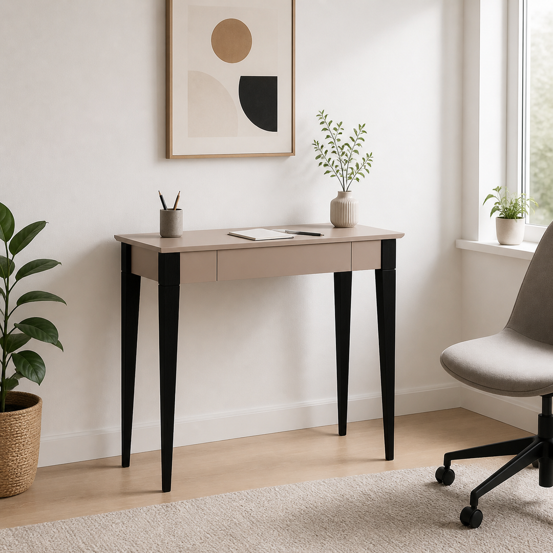 MIMO Skrivebord 85x40cm Sorte Ben Brun Beige – hero i naturlig brug