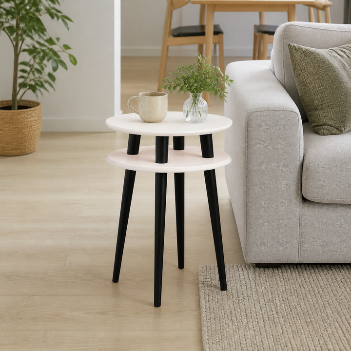 UFO Sidebord diameter 45cm x H 61cm Hvide / Sorte ben – hero i naturlig brug