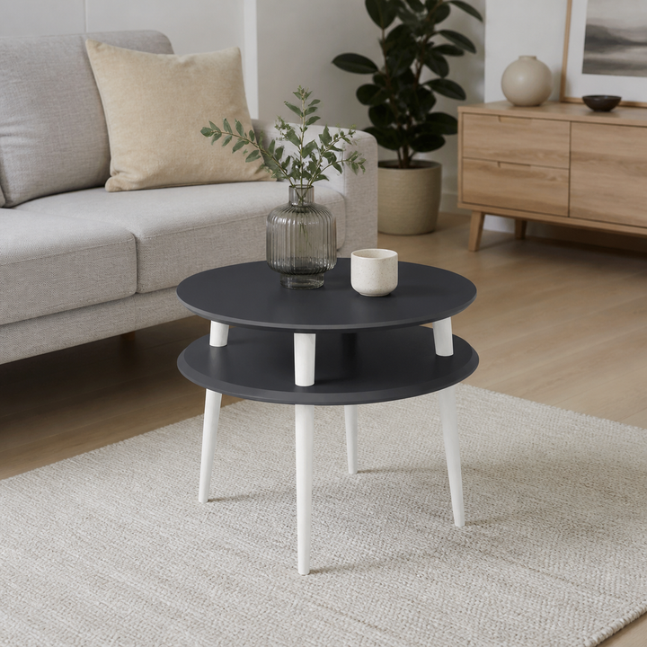 UFO Sofabord diameter 57cm x H 45cm - Grafit/Hvide ben – hero i naturlig brug