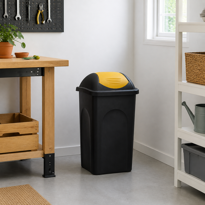 Affaldsspand sort/gul plast 60L – hero i naturlig brug
