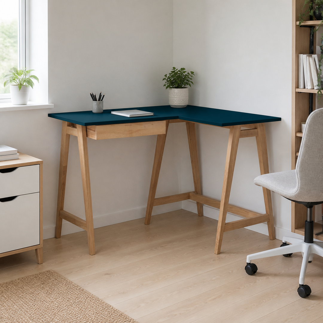 LUKA Asketræ Hjørneskrivebord B 115cm x D 85cm / Petrolblå Højre Side – hele produktet lukket i hjemmet