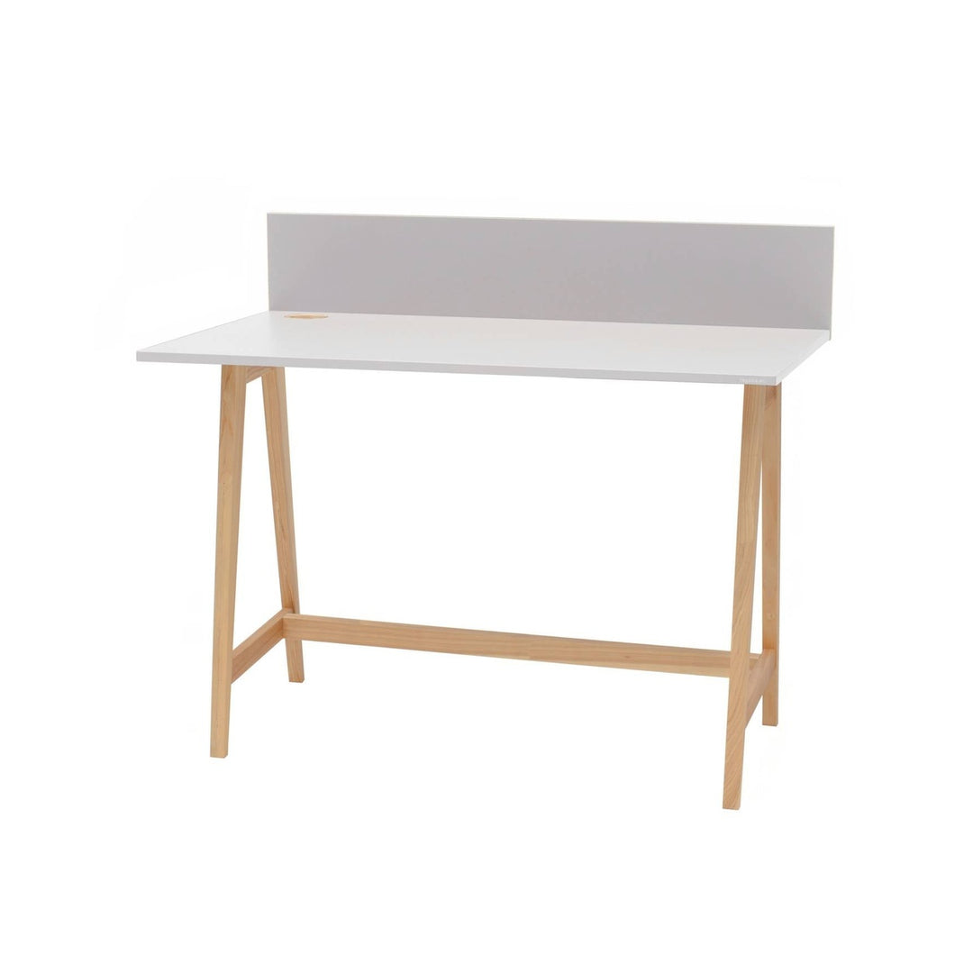 LUKA Asketræ Skrivebord 110x50cm / Lysegrå – eksakt packshot paa hvid baggrund