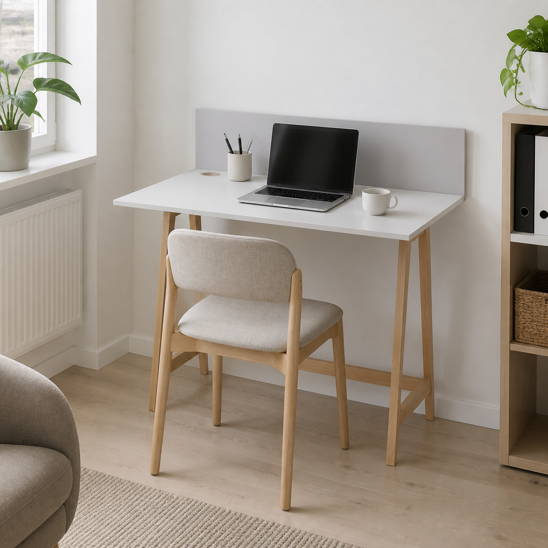 LUKA Asketræ Skrivebord 110x50cm / Lysegrå – vigtigste funktion