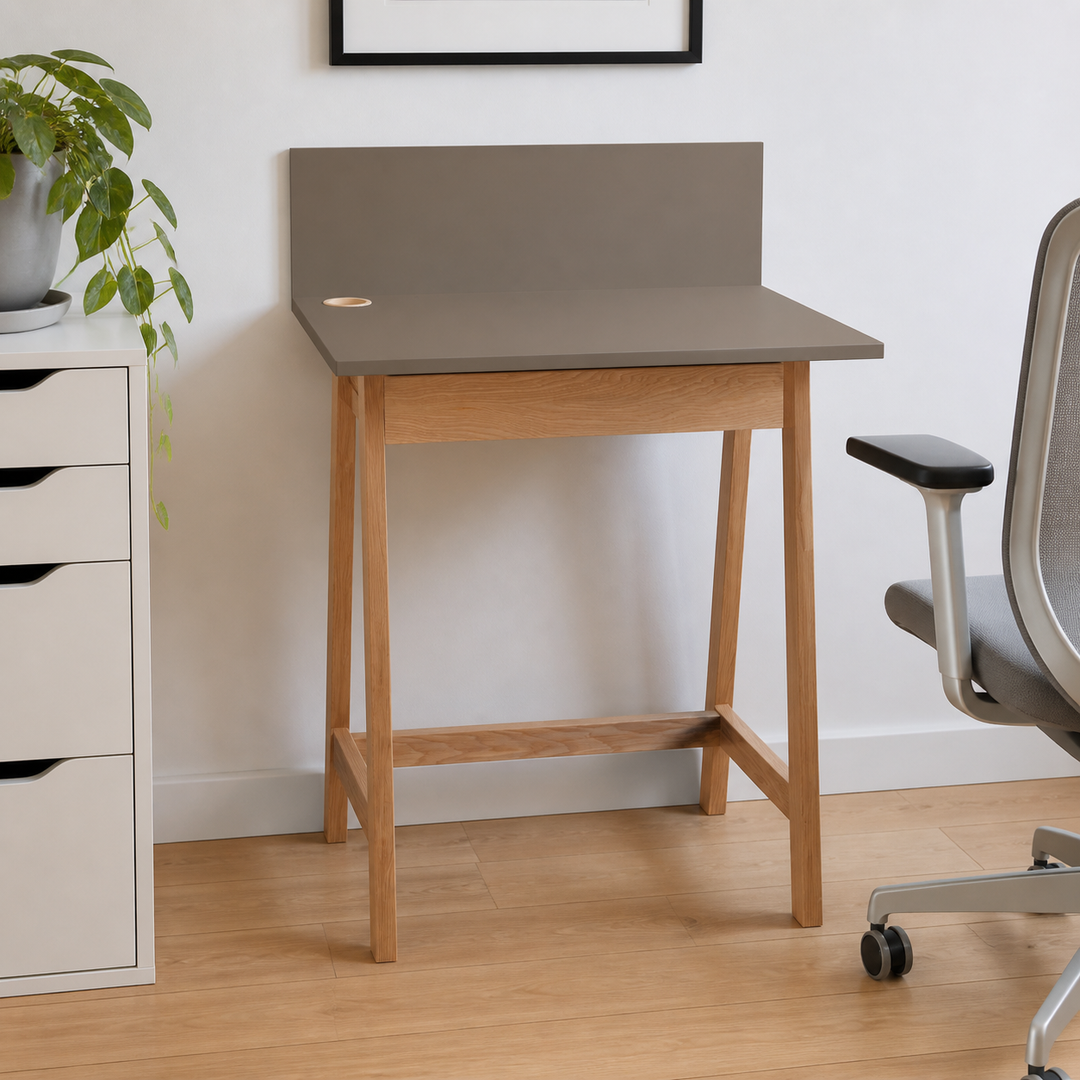 LUKA Asketræ Skrivebord 65x50cm med Skuffe / Brun – materiale- eller konstruktionsdetalje