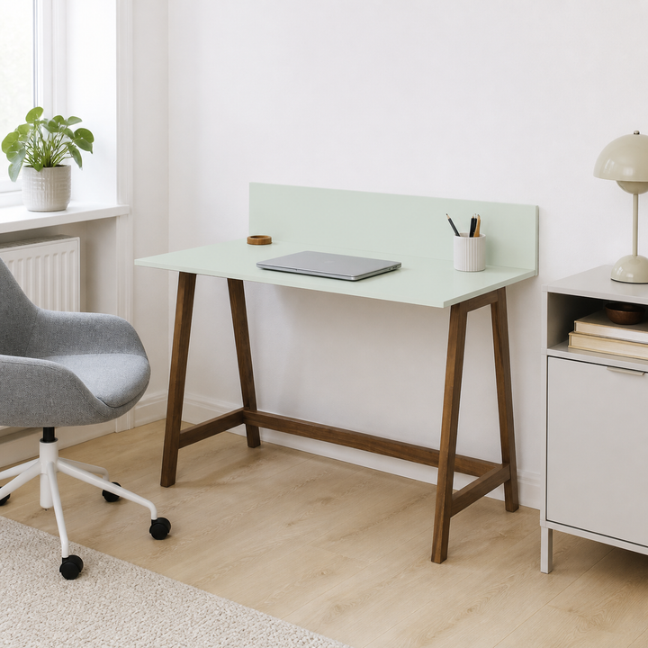 LUKA Skrivebord 110x50cm Fleeting Mint – hero i naturlig brug