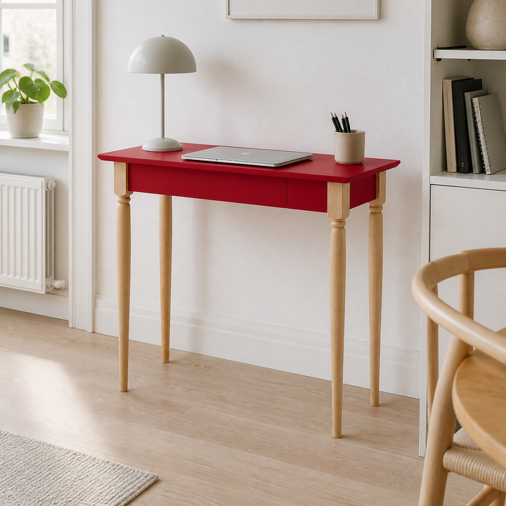 MAMO Skrivebord 105x40cm - Rød – hero i naturlig brug