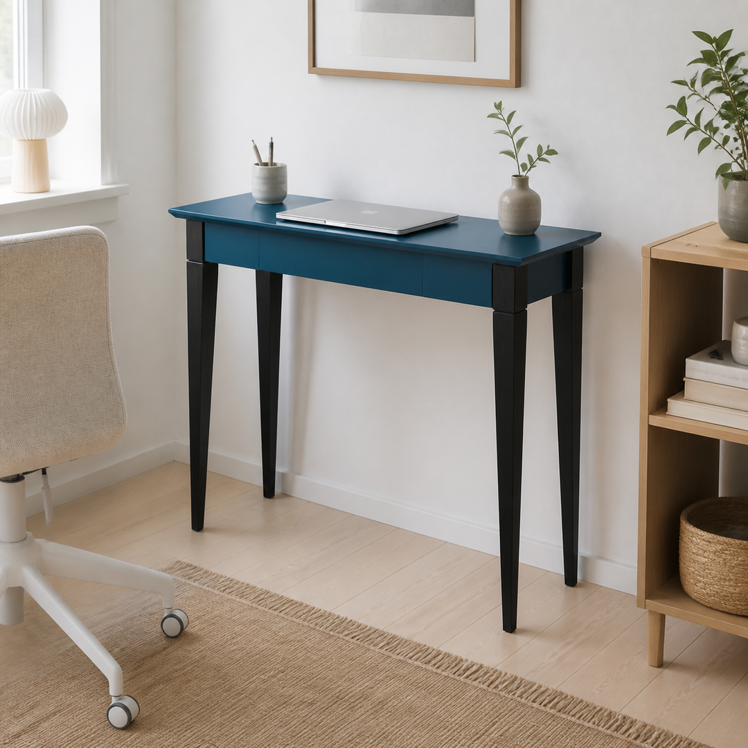 MIMO Skrivebord - 85x40cm Sorte Ben / Petrol Blå – supplerende neutral dagslysscene