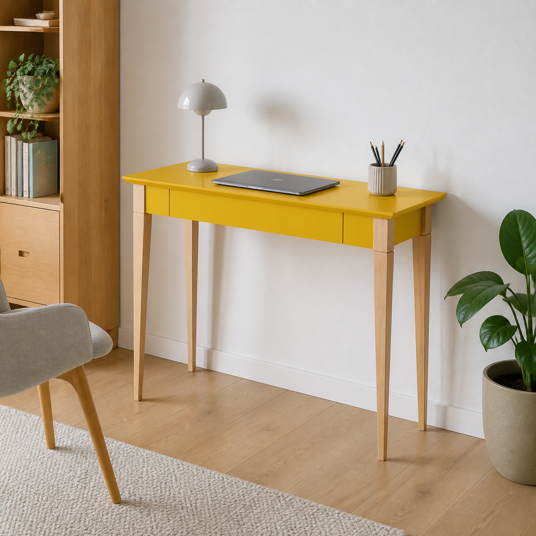 MIMO Skrivebord 105x40cm Gul – hero i naturlig brug