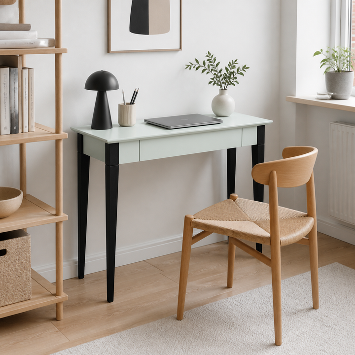 MIMO Skrivebord 105x40cm Sorte Ben Fleeting Mint – hero i naturlig brug