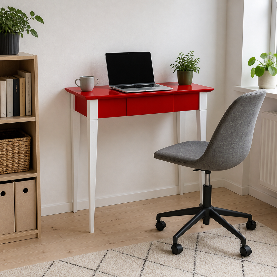 MIMO Skrivebord 65x40cm Hvide Ben / Rød – hero i naturlig brug