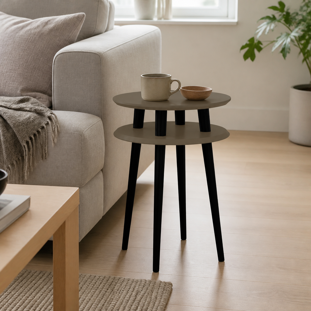 UFO Sidebord diameter 45cm x H 61cm Brun / Sorte ben – hero i naturlig brug