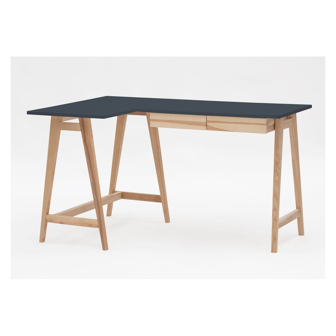 LUKA Asketræ Hjørneskrivebord B 135cm x D 85cm / Grafit Venstre Side – eksakt packshot på hvid baggrund