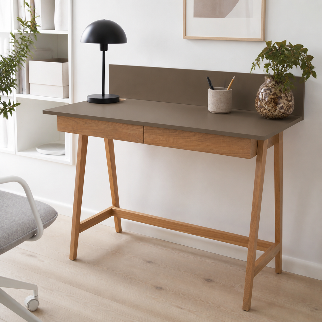 LUKA Asketræ Skrivebord 110x50cm med Skuffe Brun – materiale- eller konstruktionsdetalje