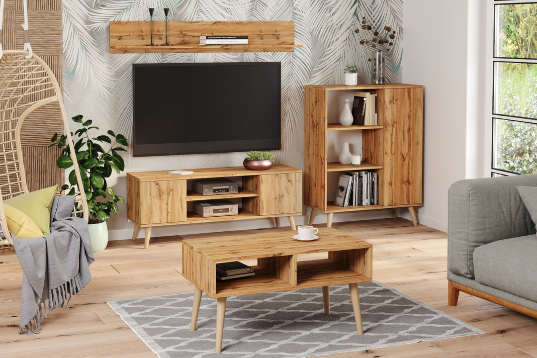 Lav TV-kommode, højde 50 cm, bredde 155 cm, dybde 40 cm, naturfarvet