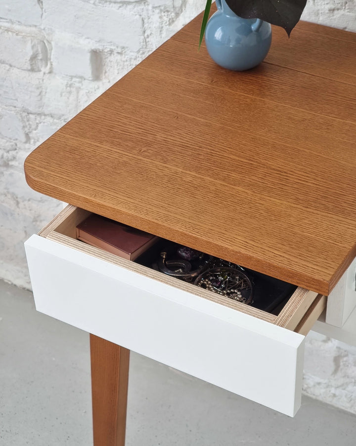 MeWise skrivebord/sminkebord, 90x48cm, valnøddefarvet