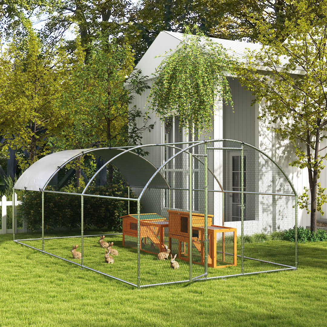 Smådyrsbur smådyrshus med asfalttag grantræ orange