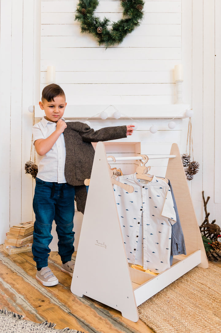 Montessori tøjstativ til selvstændige børn, hvid