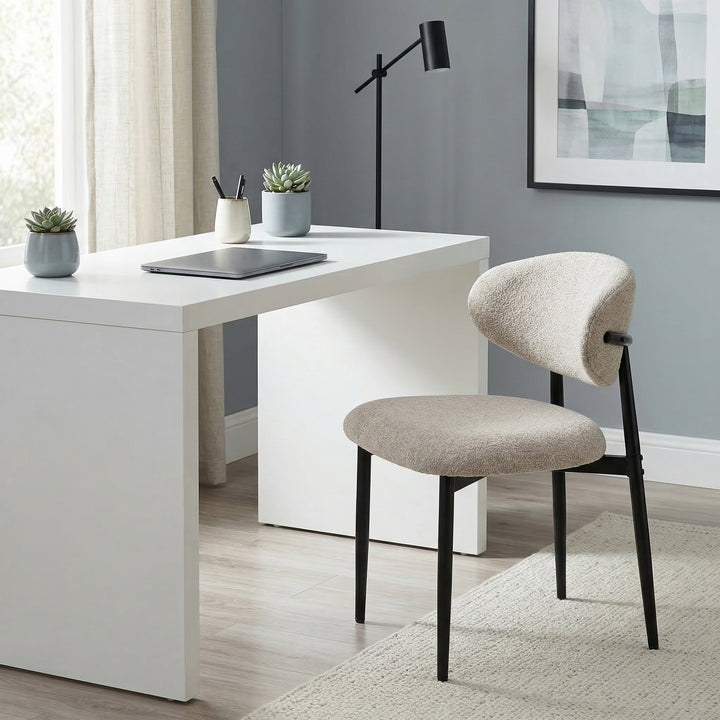 Polstrede spisestuestole, køkkenstole med stålben, beige