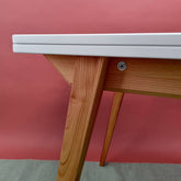 KONVOLUT Udtrækkeligt Spisebord 90x65cm Antik pink Eg