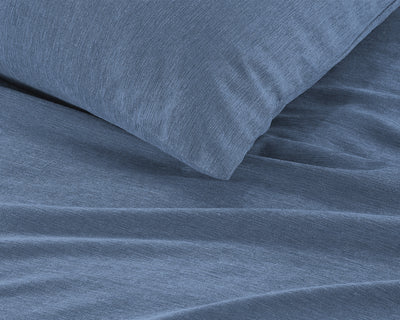 Ensfarvet sengesæt i mikrofibre, blå 140 x 220 cm