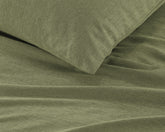 Ensfarvet sengesæt i mikrofibre, olivengrøn 140 x 220 cm