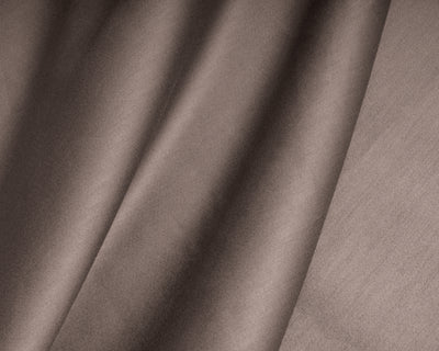 Lagen i satin, taupe 140 x 200 cm