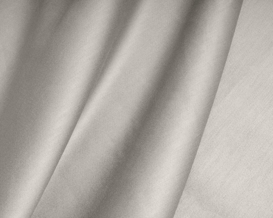 Lagen i satin til topmadras, creme 140 x 200 cm