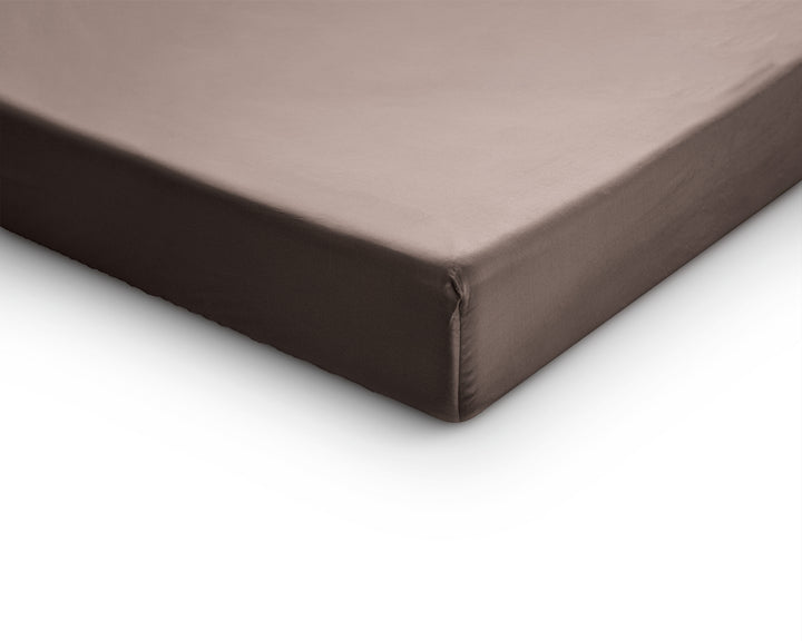 Lagen i satin til topmadras, taupe 180 x 200 cm