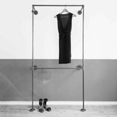 Dobbelt tøjstativ til væg · Garderobeskab · DOPPIO, B100xH200xD28cm, fås i sort og sølv