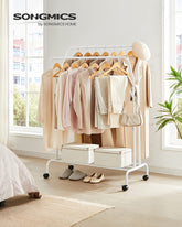 Elegant tøjstativ i hvidt stål: 52,5 x 103,5 x 155 cm - Perfekt til garderoben og entréen!